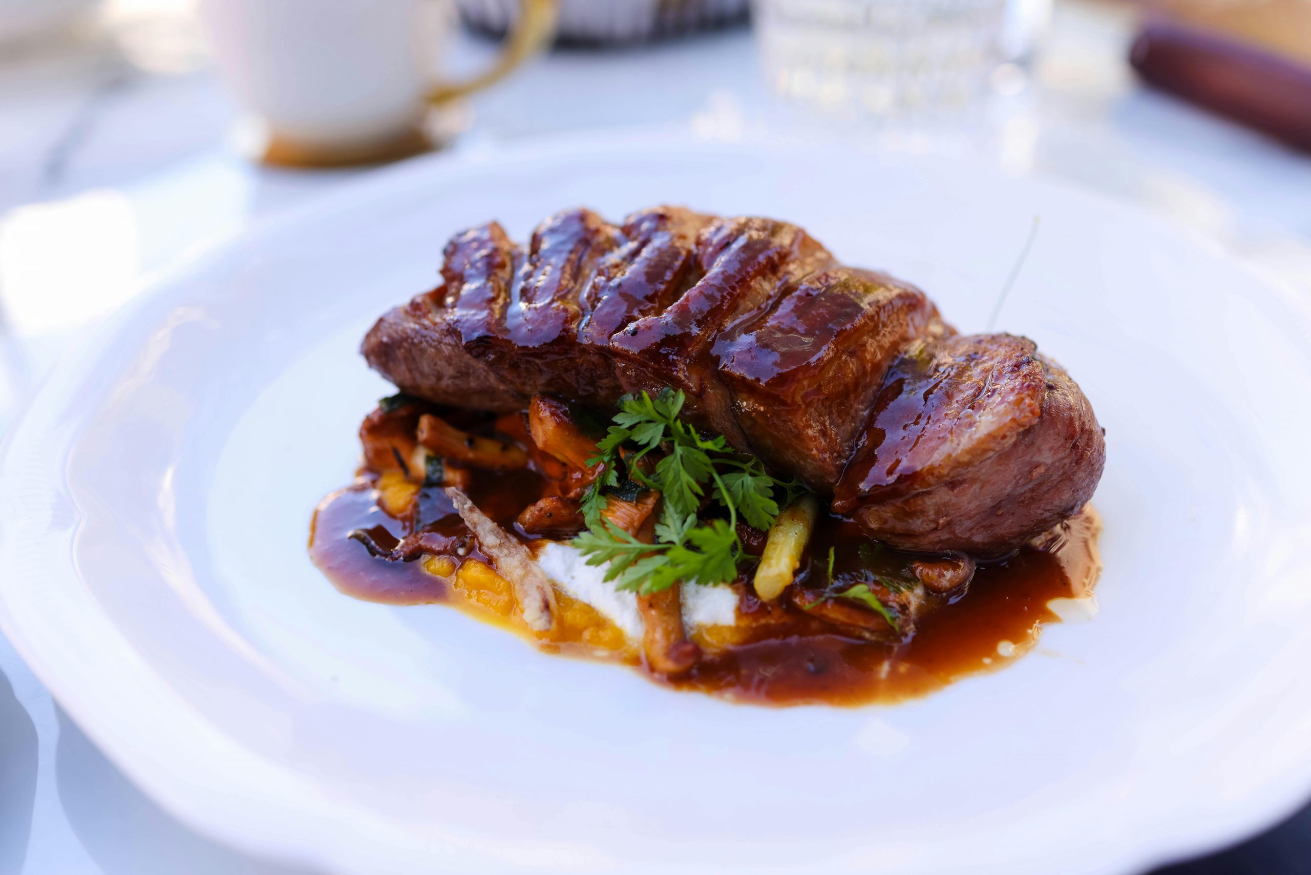 Resep Steak Daging Sapi Ala Restoran dengan Wajan Anti Lengket